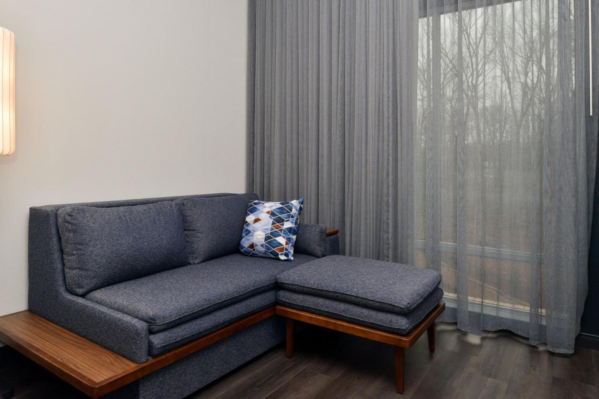 Hotel Courtyard By Marriott Raleigh Cary Crossroads Exterior foto